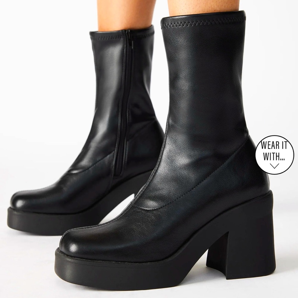 Steve Madden Black Platform Heel Boots sz 8.5